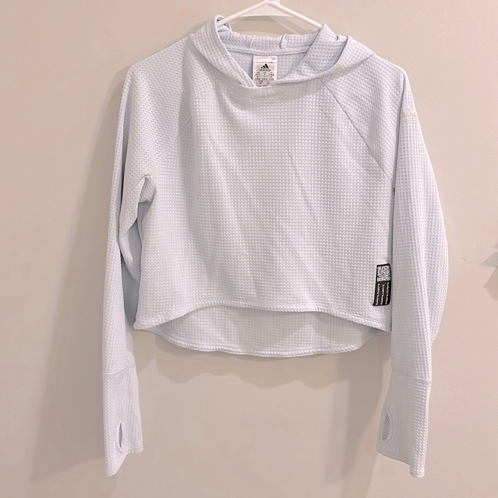 Adida, workout top, slightly cropped, adidas crop top long sleeve(S)
